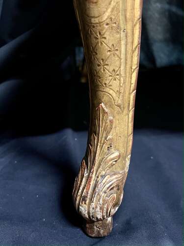 18th Century French Regence Giltwood Marquise Chair