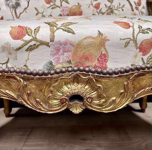 18th Century French Regence Giltwood Marquise Chair