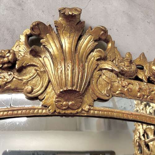 18th Century French Régence Giltwood Mirror